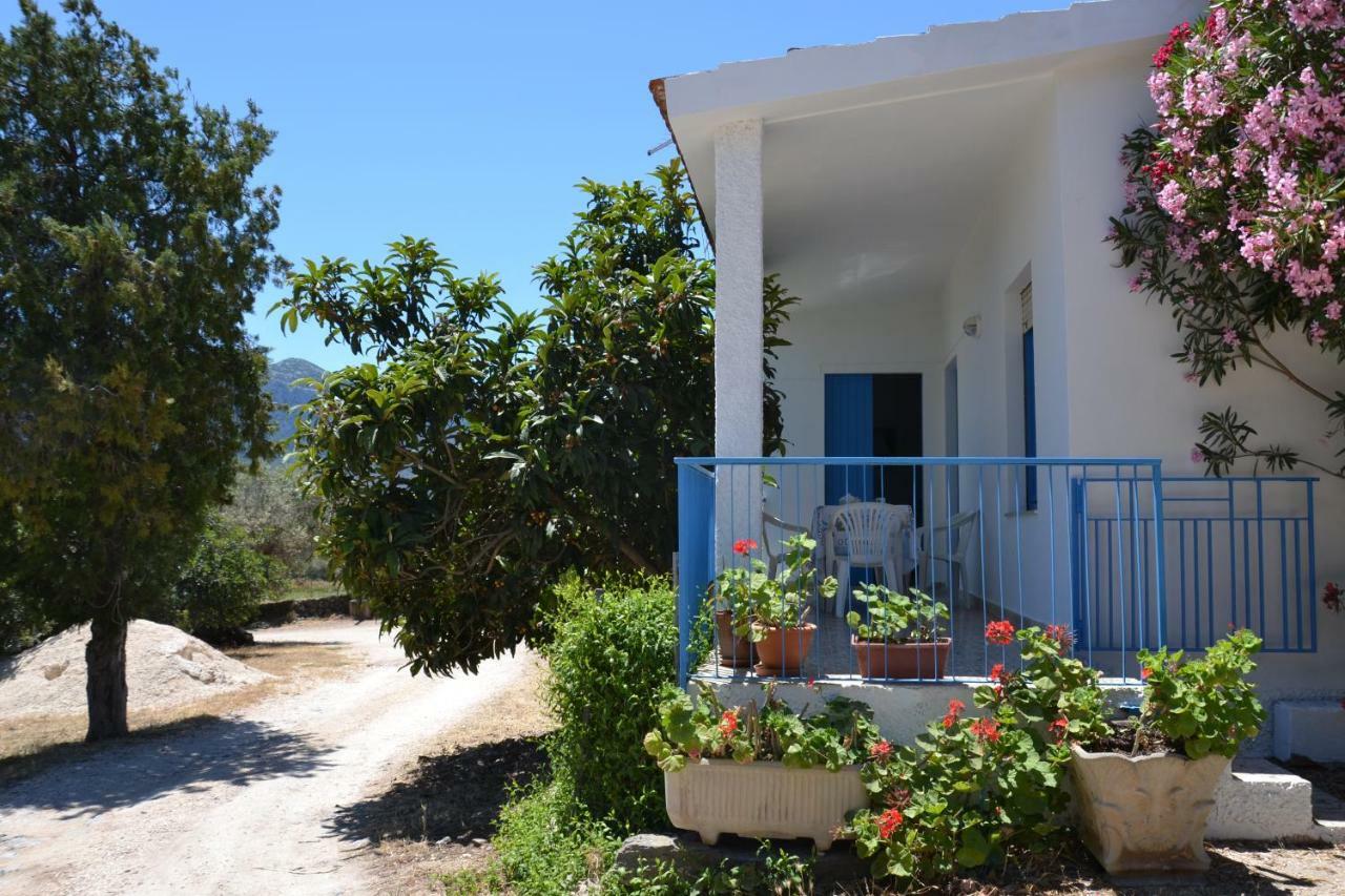 Casa Indipendente Immersa Nel Verde Con Vista Mare Доргали Экстерьер фото